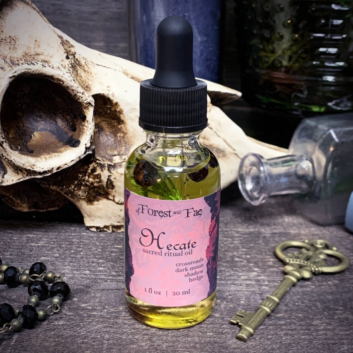 Hecate Sacred Ritual Oil by Of Forest & Fae - Nine of Earth