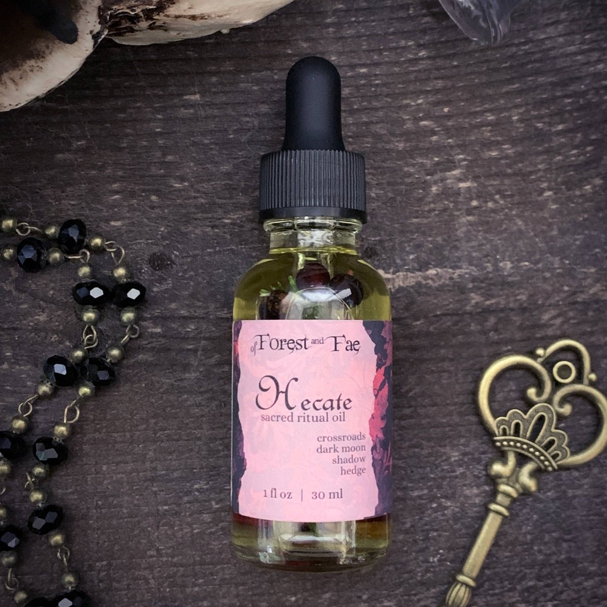 Hecate Sacred Ritual Oil by Of Forest & Fae - Nine of Earth